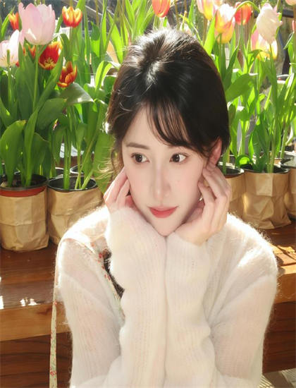 第一次爱的人视频播放完整版免费_天下女人朱丹